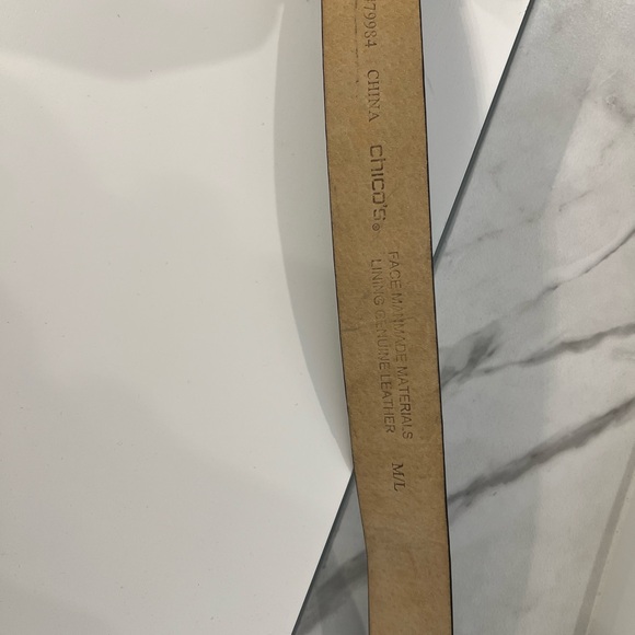 Elegant Black and Gold Belt with Silver Accents - Picture 5 of 5